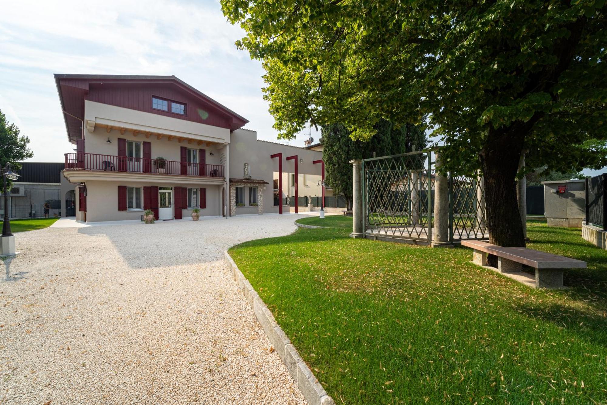 Villa Veronesi San Martino della Battaglia Eksteriør billede